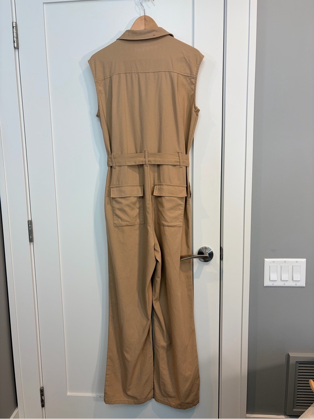 Ciso Sleeveless Tan Utility Jumpsuit Belted Wide Leg Tan Size M - Picture 4 of 11